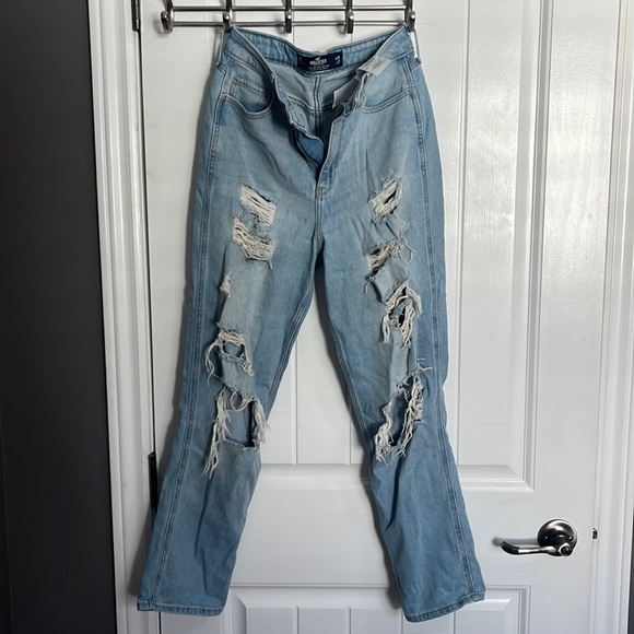Ultra high rise mom jeans regular length. - Picture 1 of 2